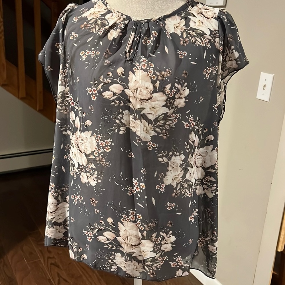 NWOT blouse